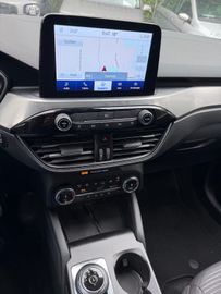 Ford Kuga - 4