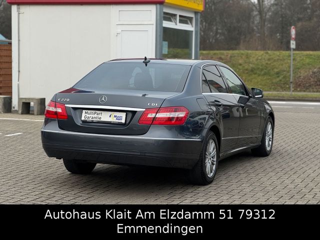 Fahrzeugabbildung Mercedes-Benz E 220 E Limousine E 220 CDI BlueEfficiency