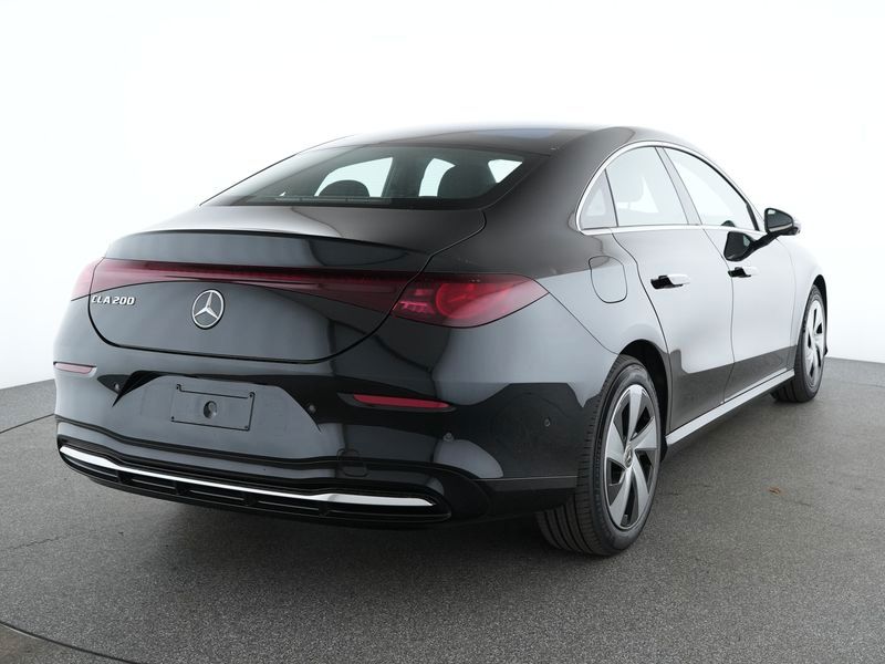 Fahrzeugabbildung Mercedes-Benz CLA 200 EQ Progressive DriveAssist+Pano+Keyless