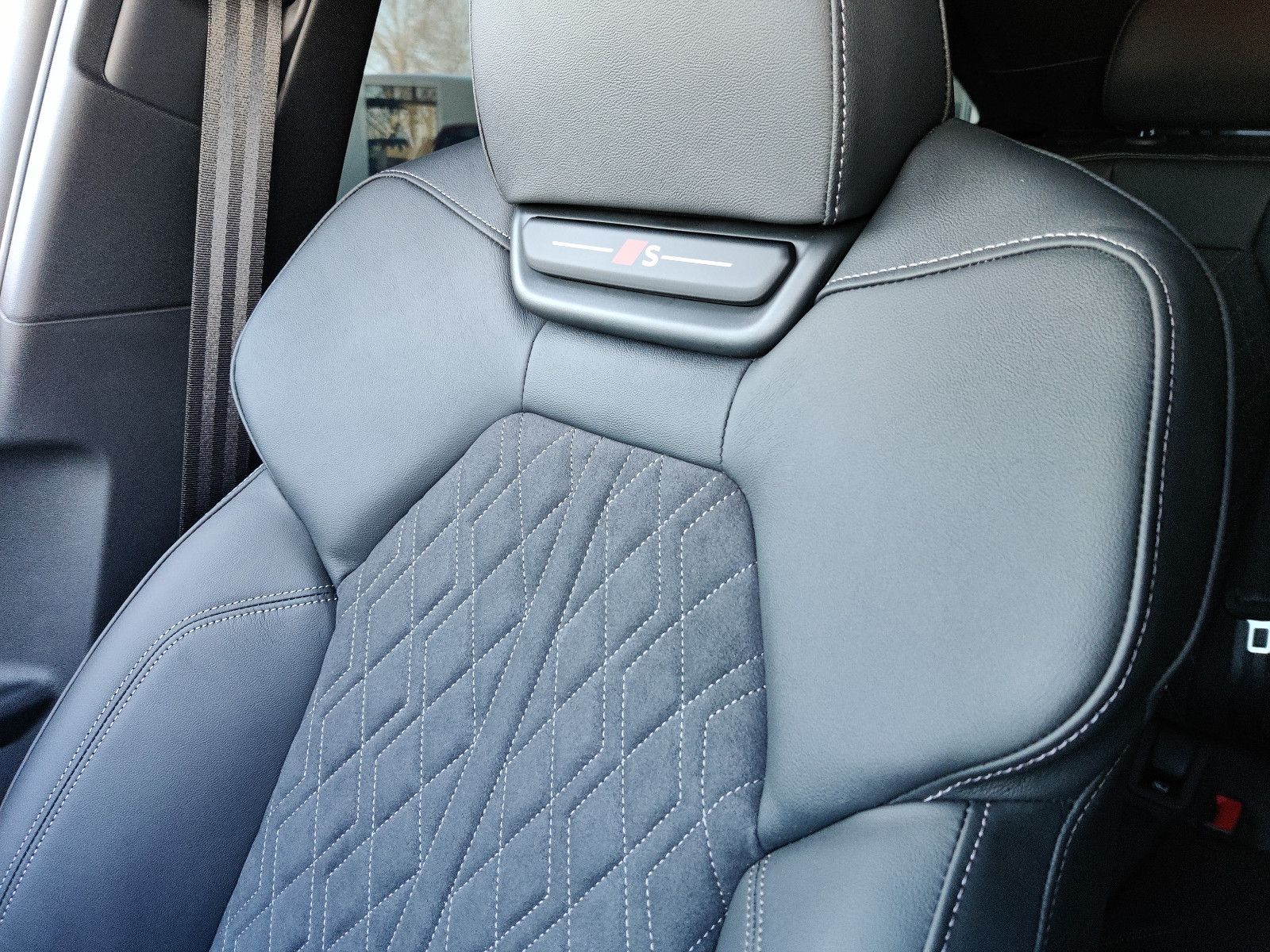 Audi SQ6 e-tron - Bild 8