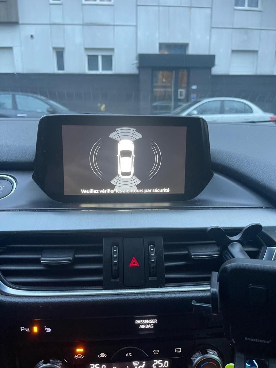 Mazda 2 2015 — photo 9