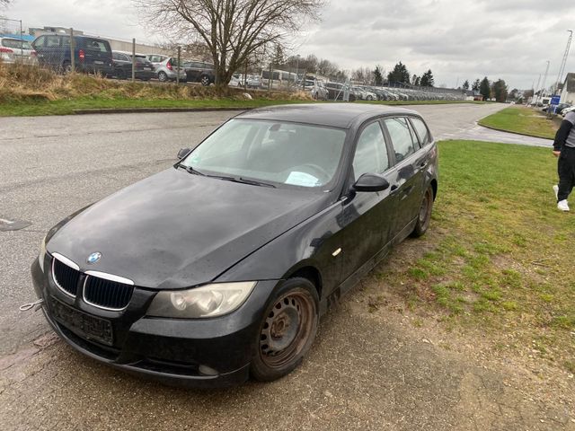 BMW 318 Baureihe 3 Touring 318d