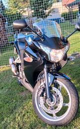Honda CBR 250 R - HONDA CB250