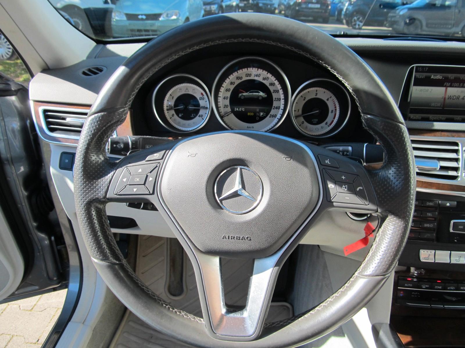 Mercedes-Benz E 300 E Limousine E 300 BlueTec-1.Hd-Leder-Navi