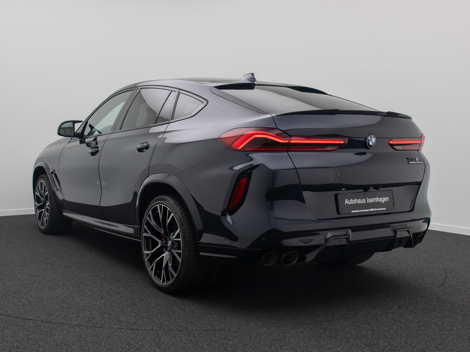 Fahrzeugabbildung BMW X6 M Competition M Driver´s DisplKey Sky Lounge