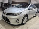 Toyota Auris Start Edition Tüv+Inspektion neu - scheckheftgepflegte Toyota Auris