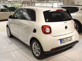 Smart ForFour 90 PS Servo Navi SHZ Klima LED&Sensor - Smart Gebrauchtwagen in Bonn
