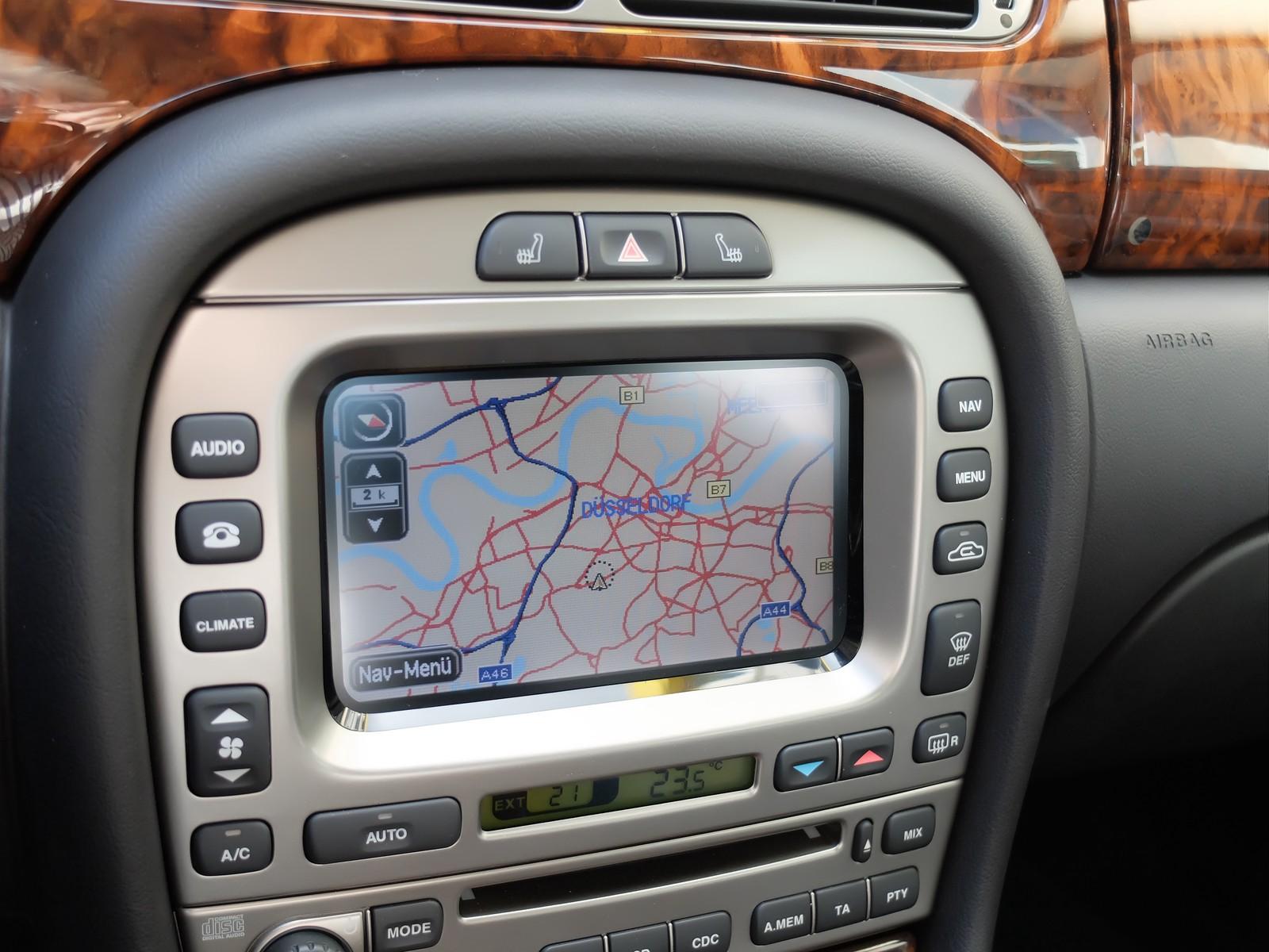 JAGUAR X-TYPE 3.0 V6 230ch 4X4 - CUIR - BVA - GPS - XÉNON - SIÈGES CHAUFFANTS - 75000 Km