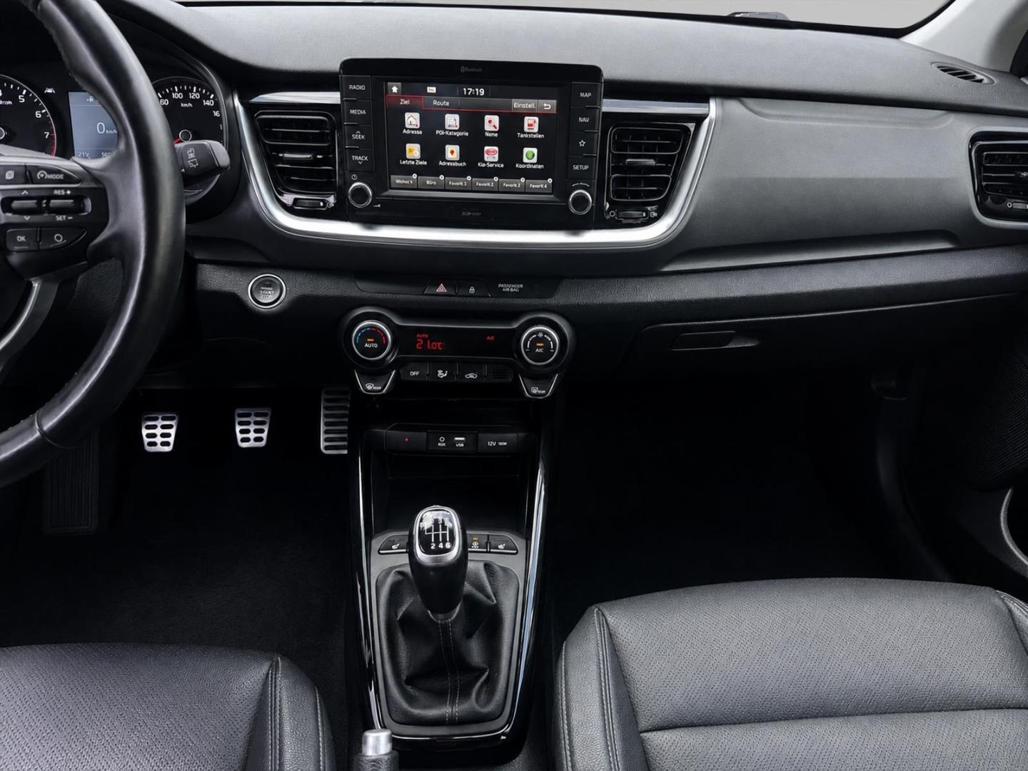 Kia Stonic Platinum Edition DAB+ NAVI TEMP RFK SHZ, миниатюра 18