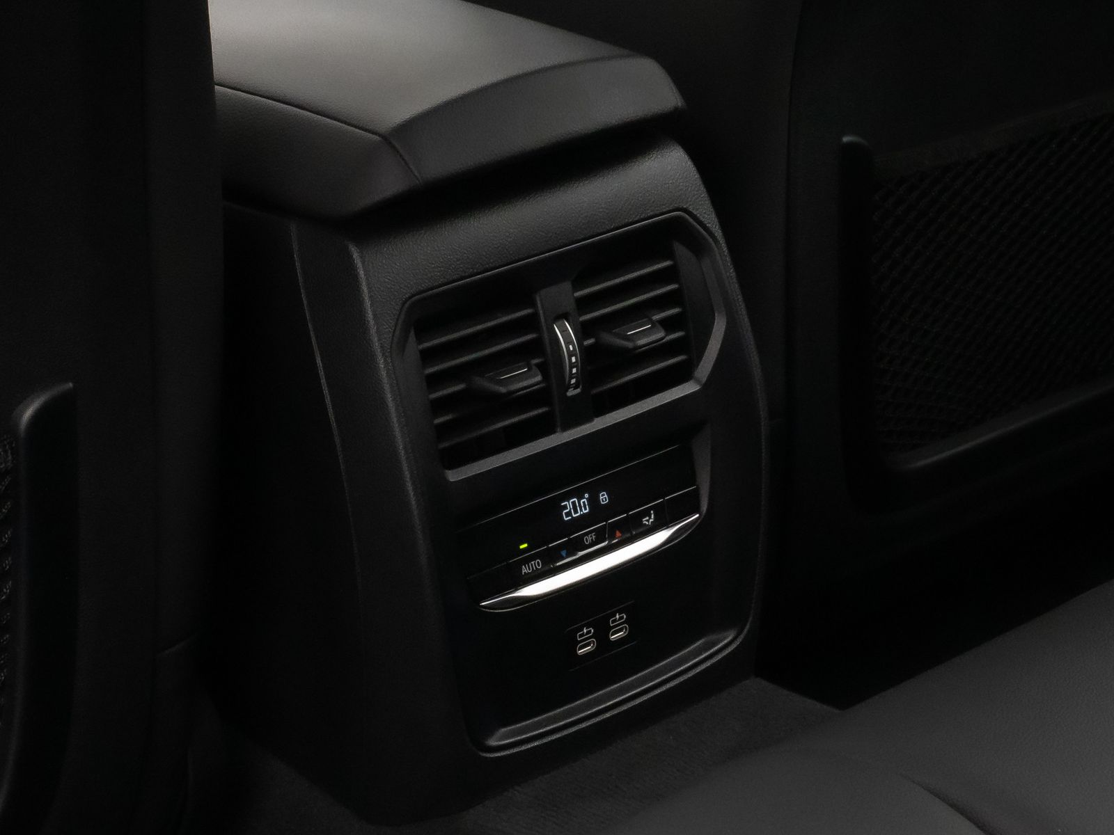 Fahrzeugabbildung BMW 320d Kamera DAB HiFi Leder Komfort Sport LED
