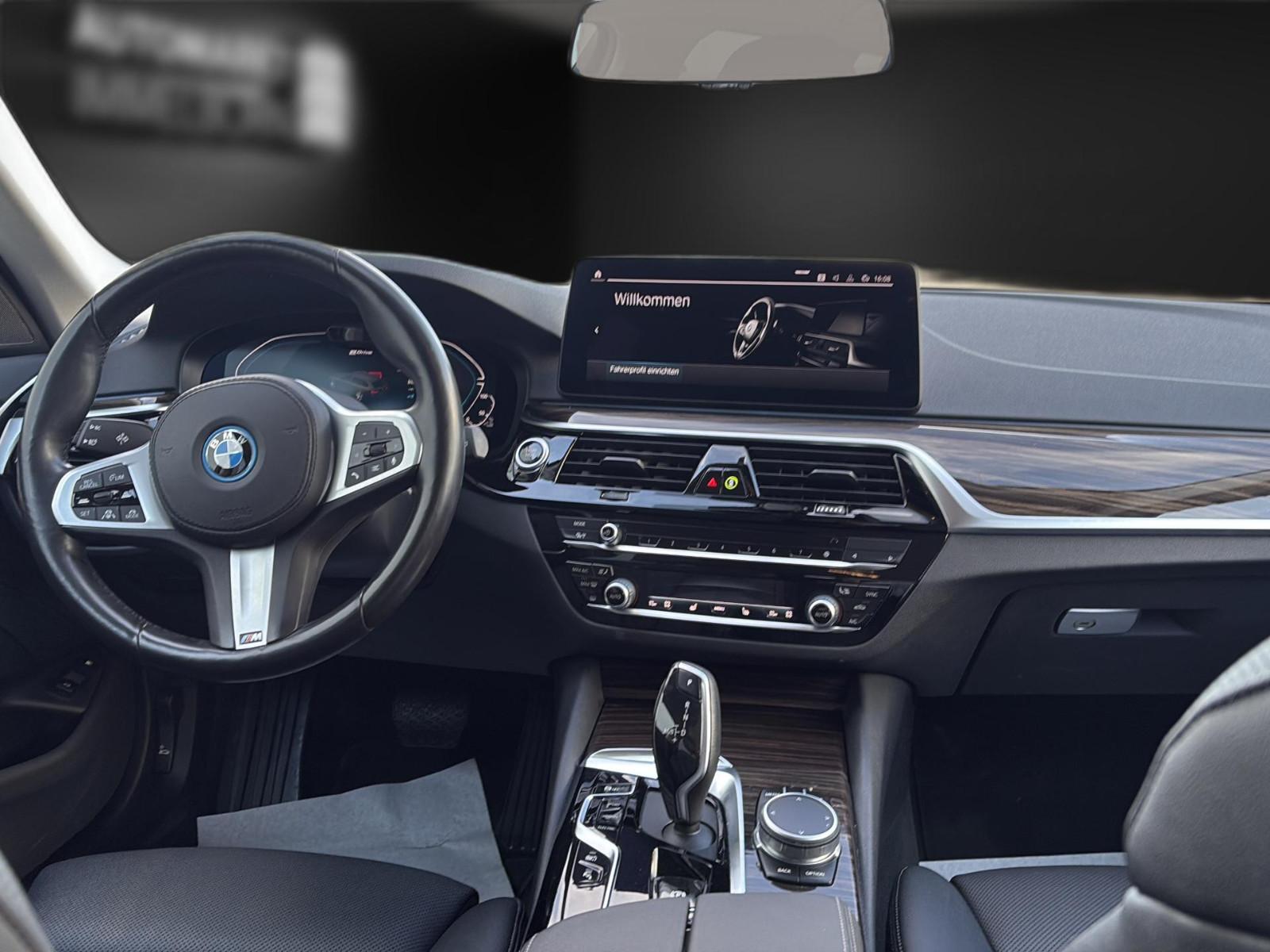 BMW 530 e xDrive DriveProfess*Leder*AHK*LED*SOH95%