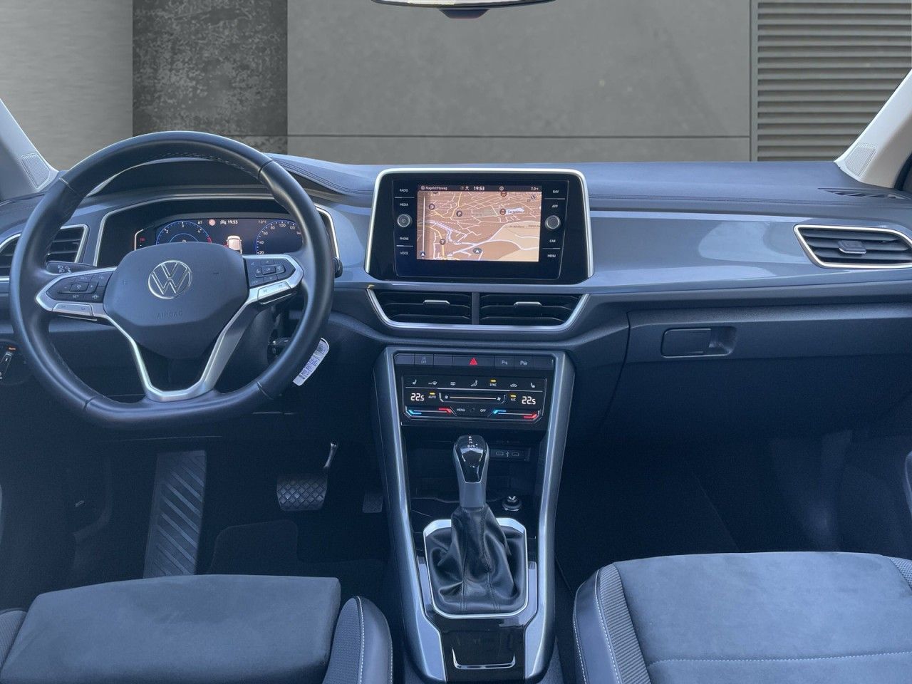 Volkswagen T-Roc - Bild 11