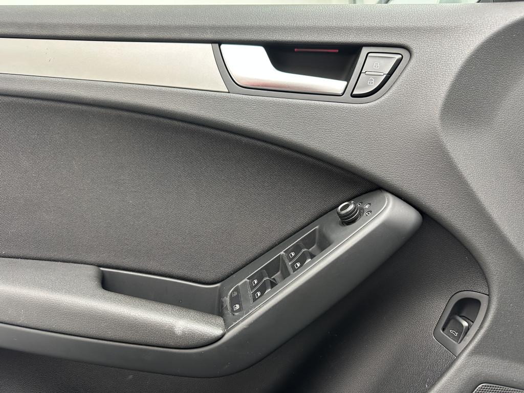 Audi A4 Ambiente quattro "SITZH-MULTI-PDC-ALU-TÜV"