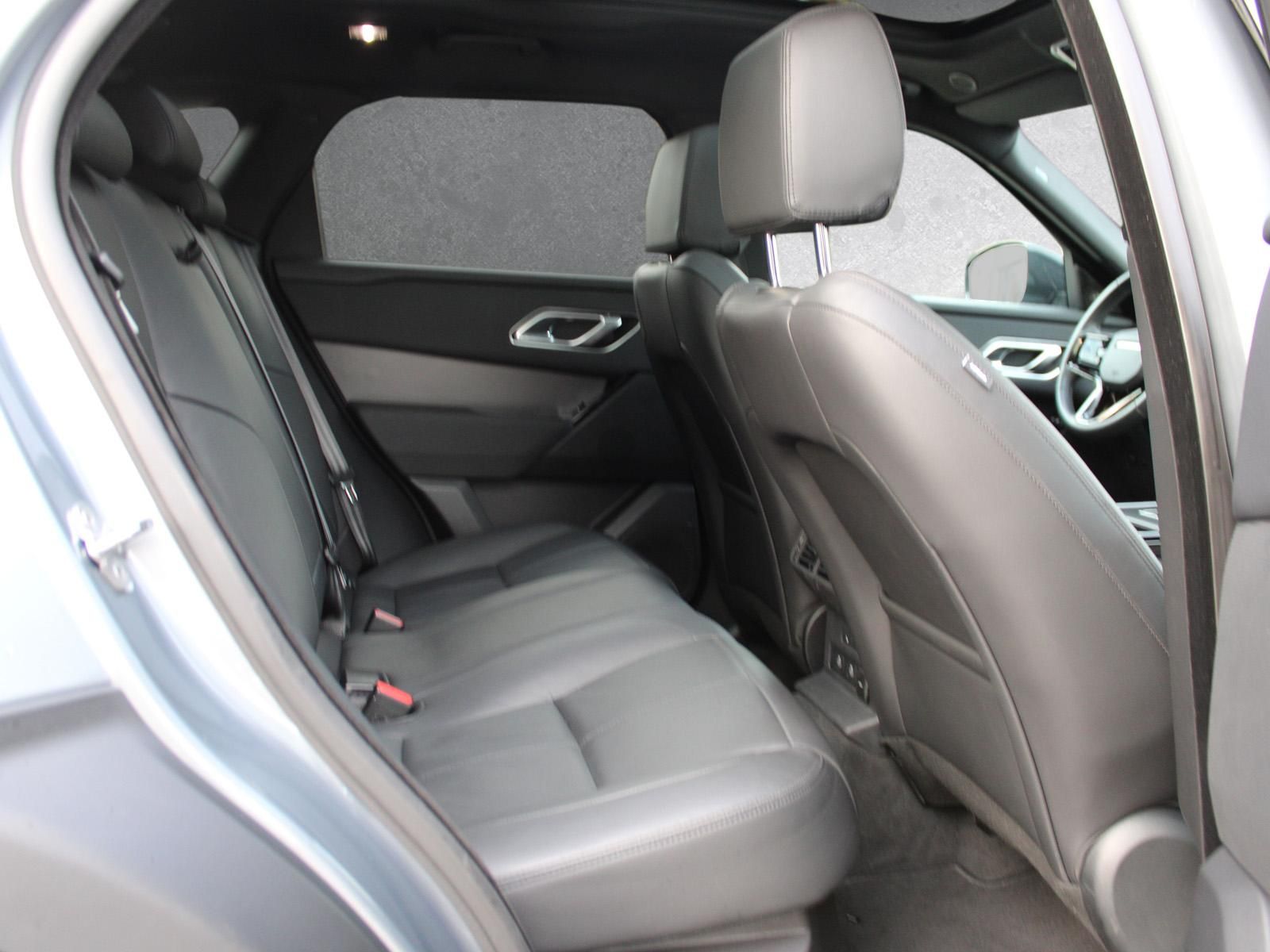 Fahrzeugabbildung Land Rover Range Rover Velar D300 Dynamic SE