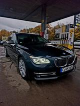 BMW 740d lci - SoftClose/360/HUD/digital/AdptLED/ACC - BMW 7er Reihe in Frankfurt (Main)