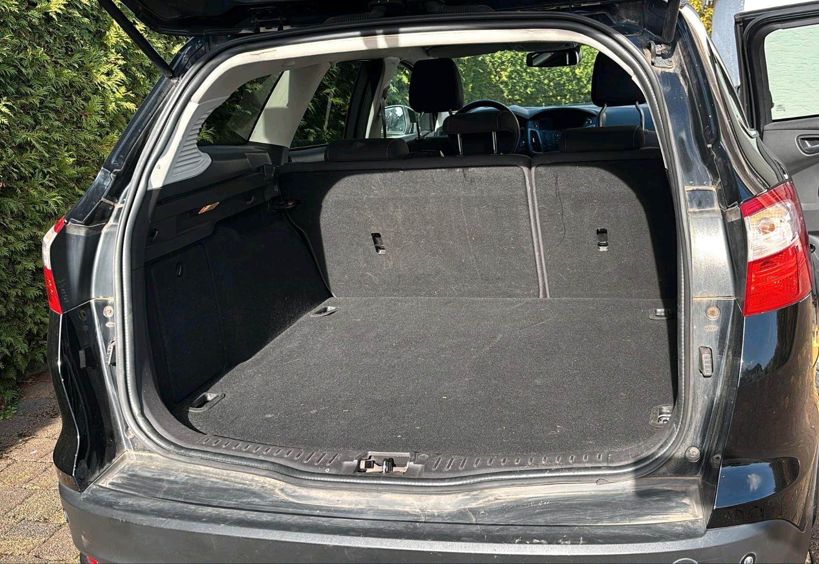 Ford Focus 2012 — photo 14