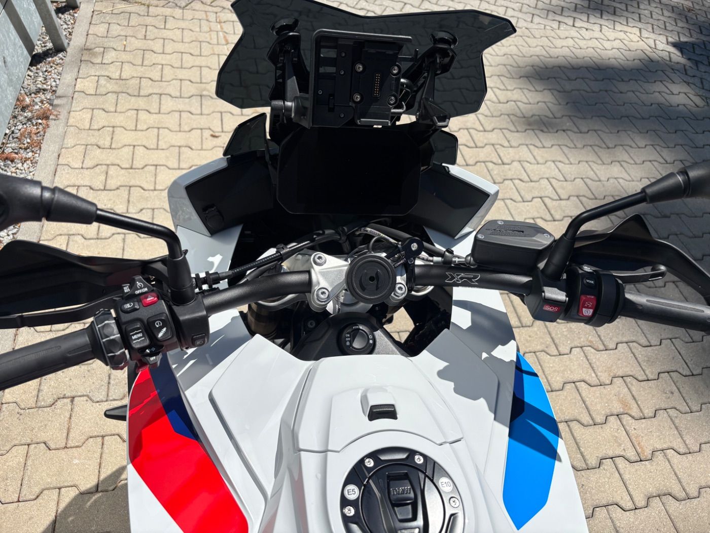 Fahrzeugabbildung BMW S 1000 XR M Paket aus 1. Hand mit Kofferset Öl I