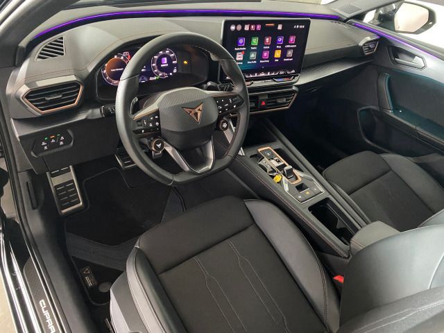CUPRA Leon Sportstourer 1.5 eTSI DSG KAMERA