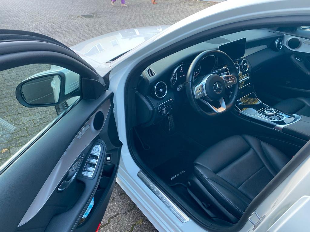 Mercedes-Benz C 220