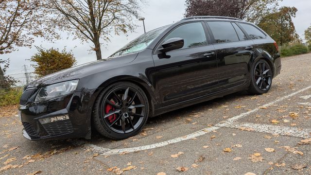 Skoda Octavia 2.0 TSI DSG RS Combi RS