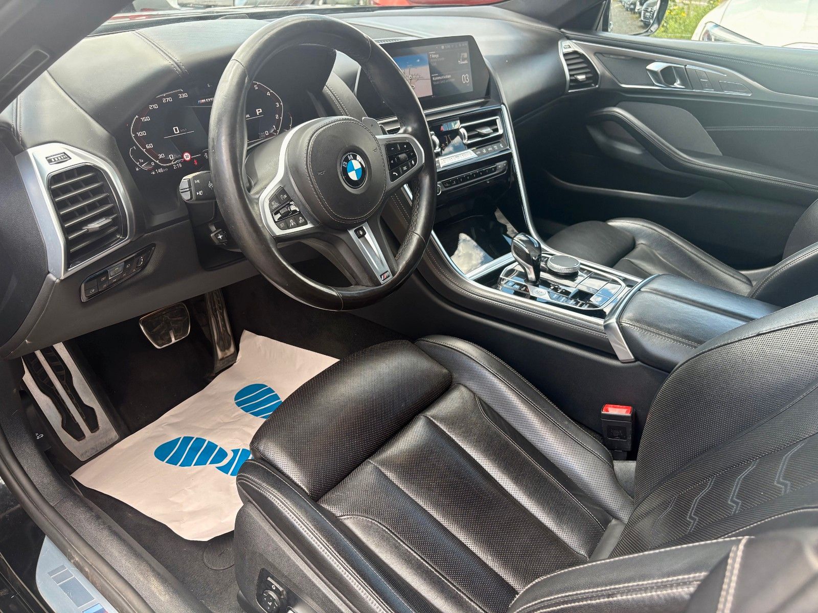 Fahrzeugabbildung BMW M850i xDrive GC M SPORTPAKET Navi Leder HUD 360