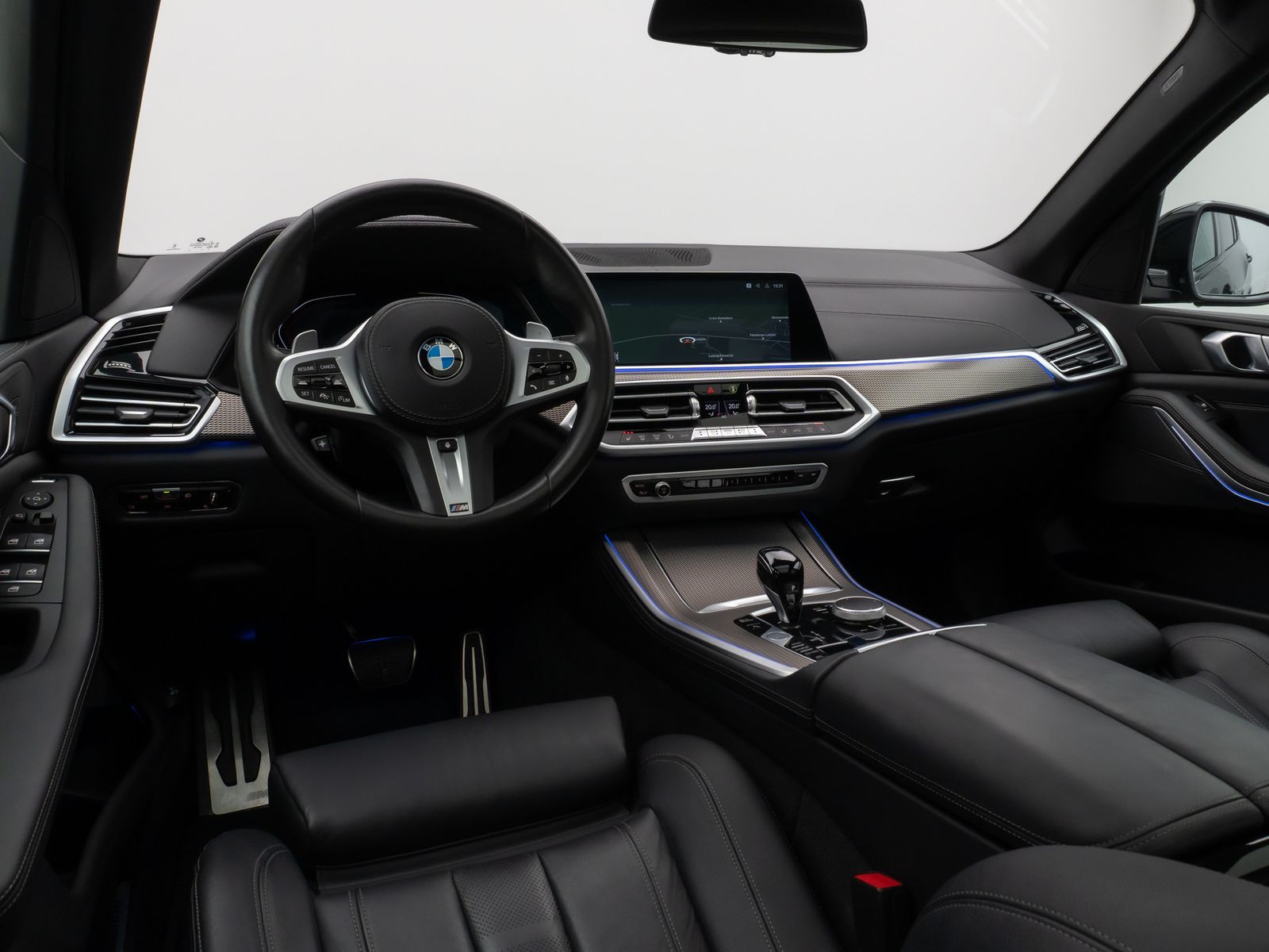 Fahrzeugabbildung BMW X5 xD30d M Sport Panorama Kamera HUD DAB HiFi