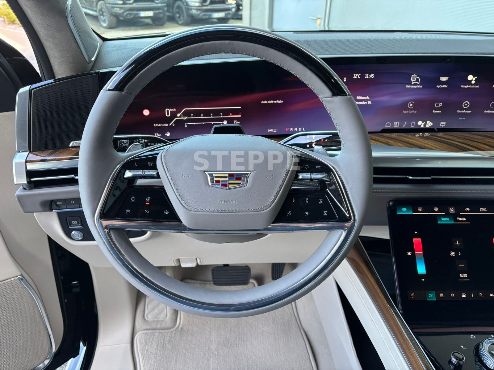 Cadillac Escalade FACELIFT MY26 6.2 V8 Platinum Luxury24"