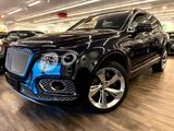 Bentley Bentayga Mulliner V8 100 Jahre Bentley 1Hand 19% - blaue Bentley Bentayga