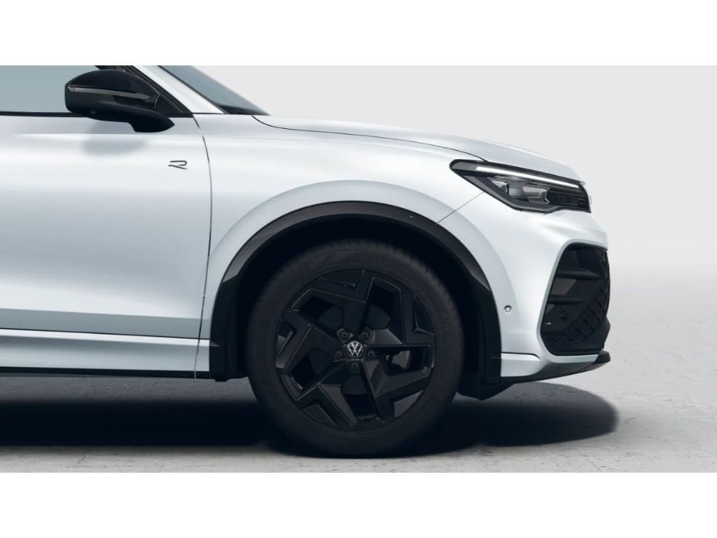 Tiguan R-Line 1.5l eTSI DSG IQ Drive Navi Black