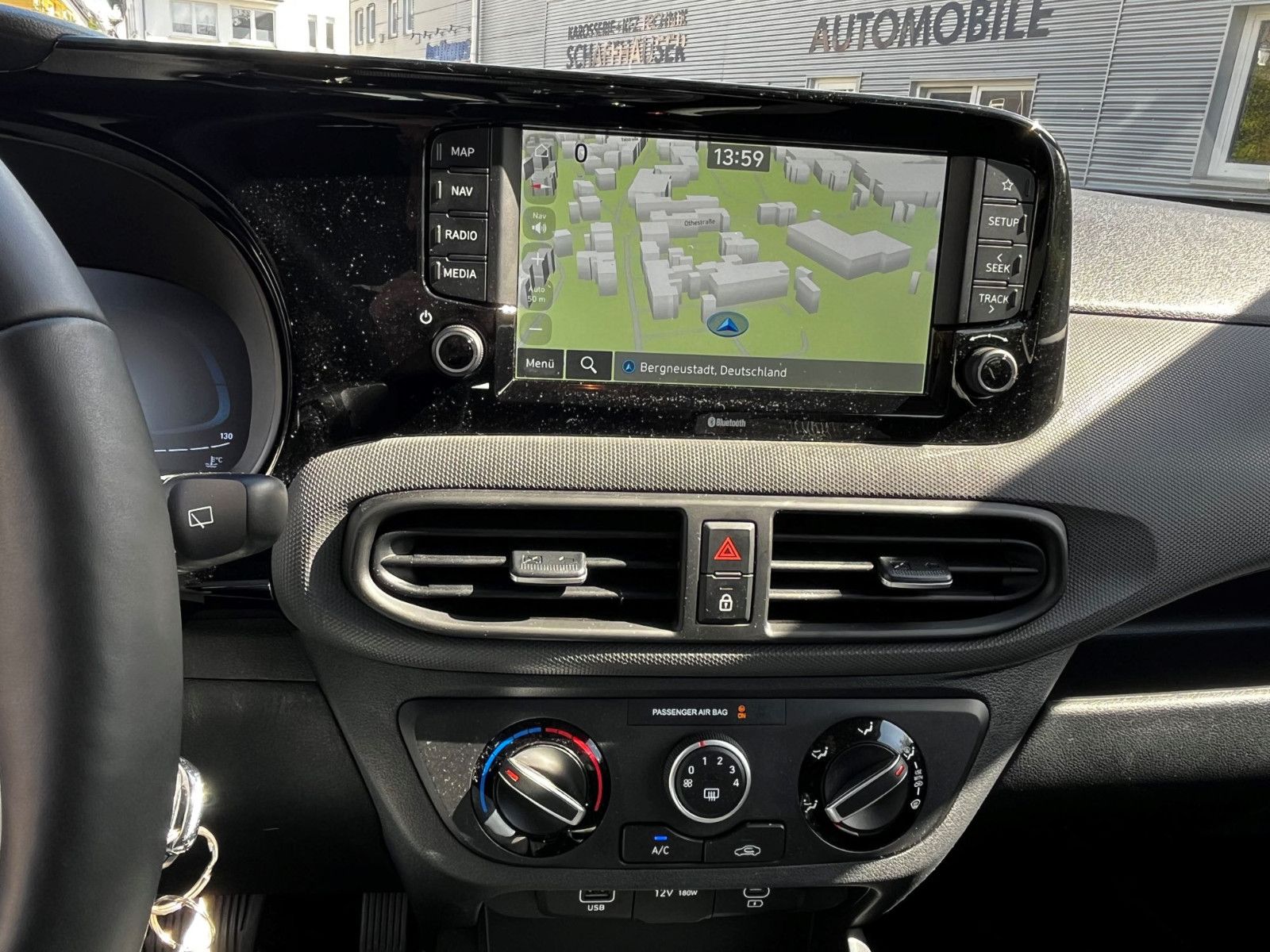 Fahrzeugabbildung Hyundai i10 Trend AUT SHZ NAV BT KAM ALU