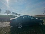 BMW 528i E39 - BMW 528: E39 528i