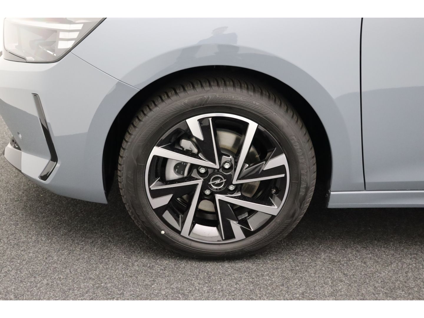 Fahrzeugabbildung Opel Corsa 1.2 F GS Winterpaket,Allwetter,Kamera,