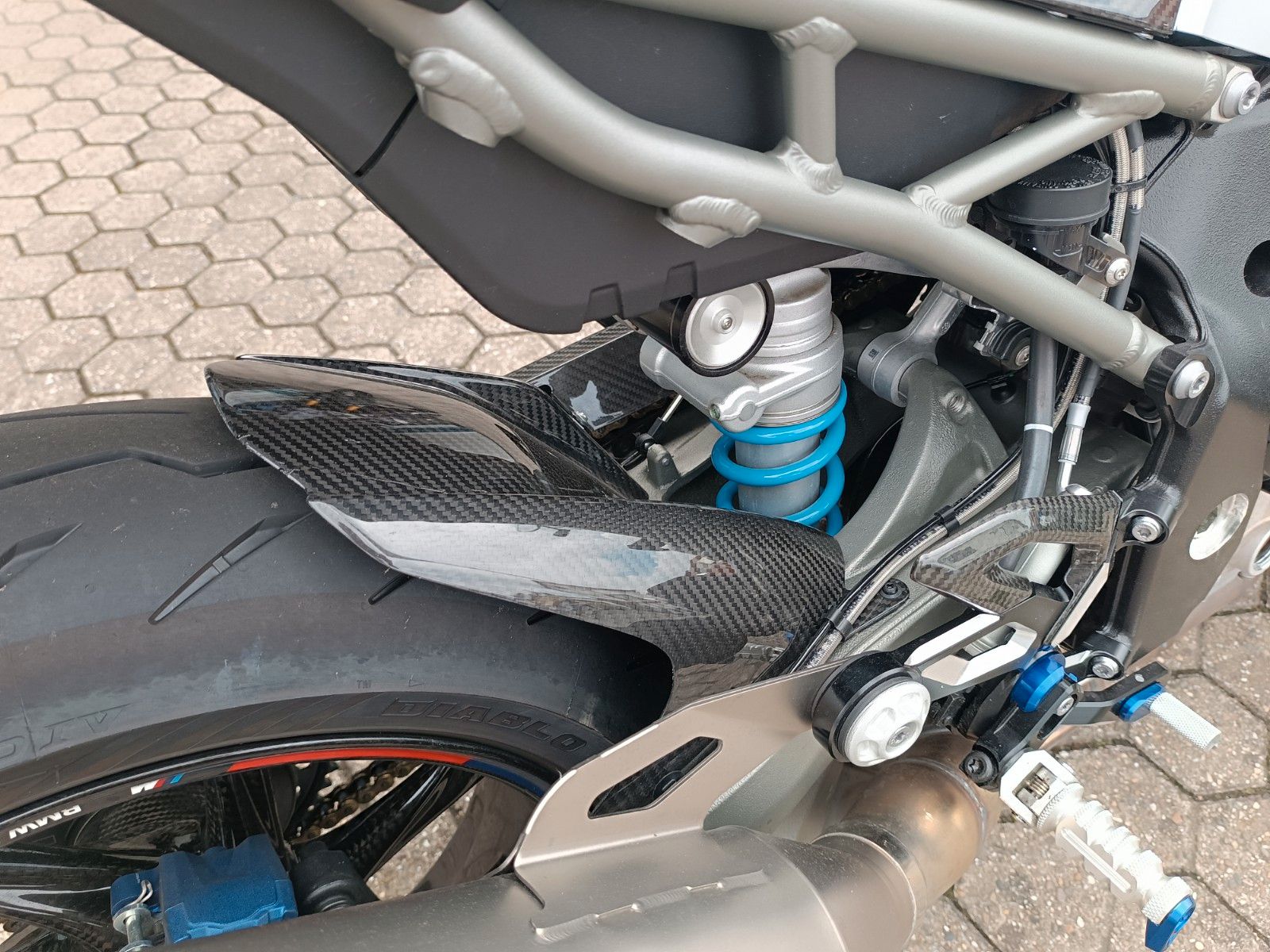 Fahrzeugabbildung BMW M 1000 R  M Competition Paket nur 2565km