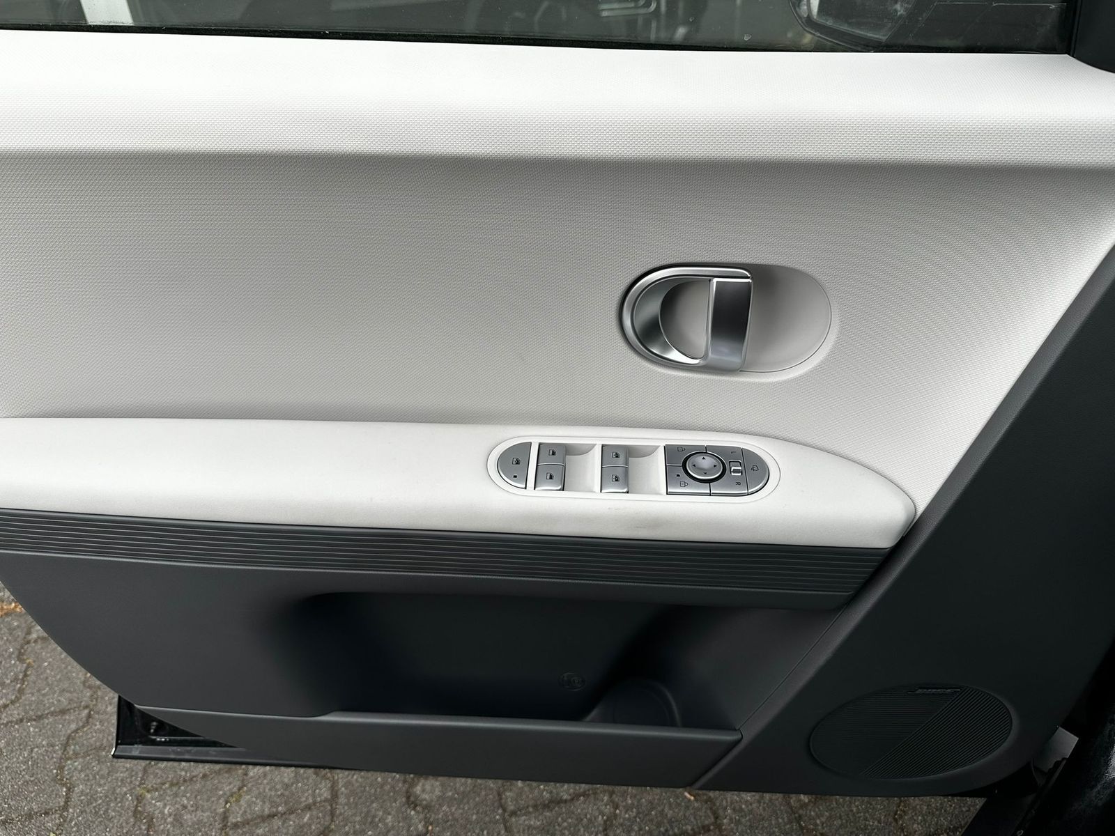 Fahrzeugabbildung Hyundai Ioniq 5 Techniq WERKSGAR NAVI+LED+SHZ+KAMERA+WP+