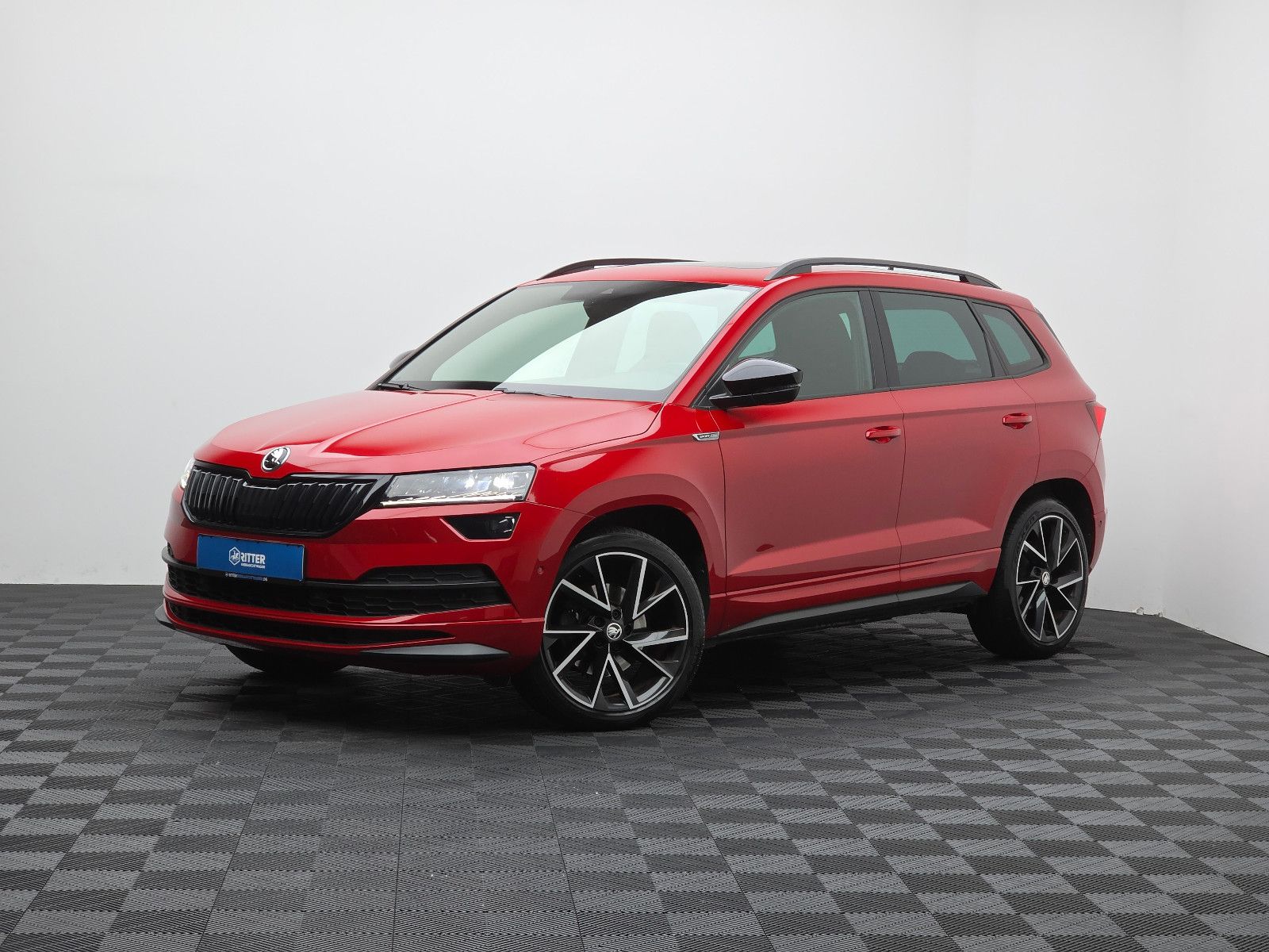 Skoda Karoq 2.0 TDI DSG Sportline 4x4 STDHZG PANO imagem 2