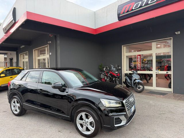 AUDI Audi Q2 30 TFSI Admired