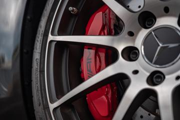 صورة 5 لـ 2014 Mercedes-BENZ SLS AMG