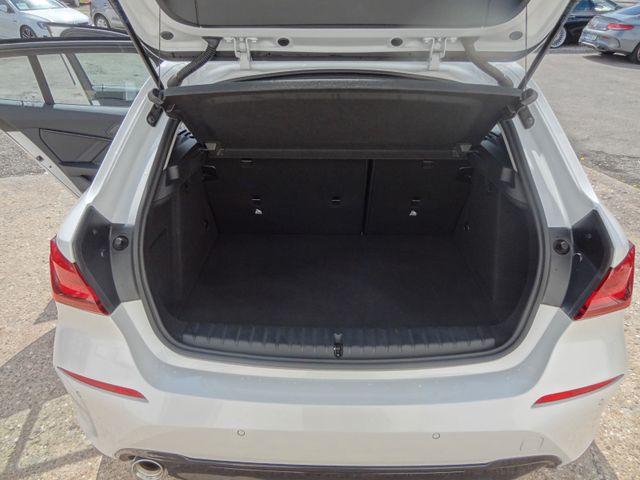 Fahrzeugabbildung BMW 118i Sportline/39.000km/LED/SitzH/Navi/Automatik