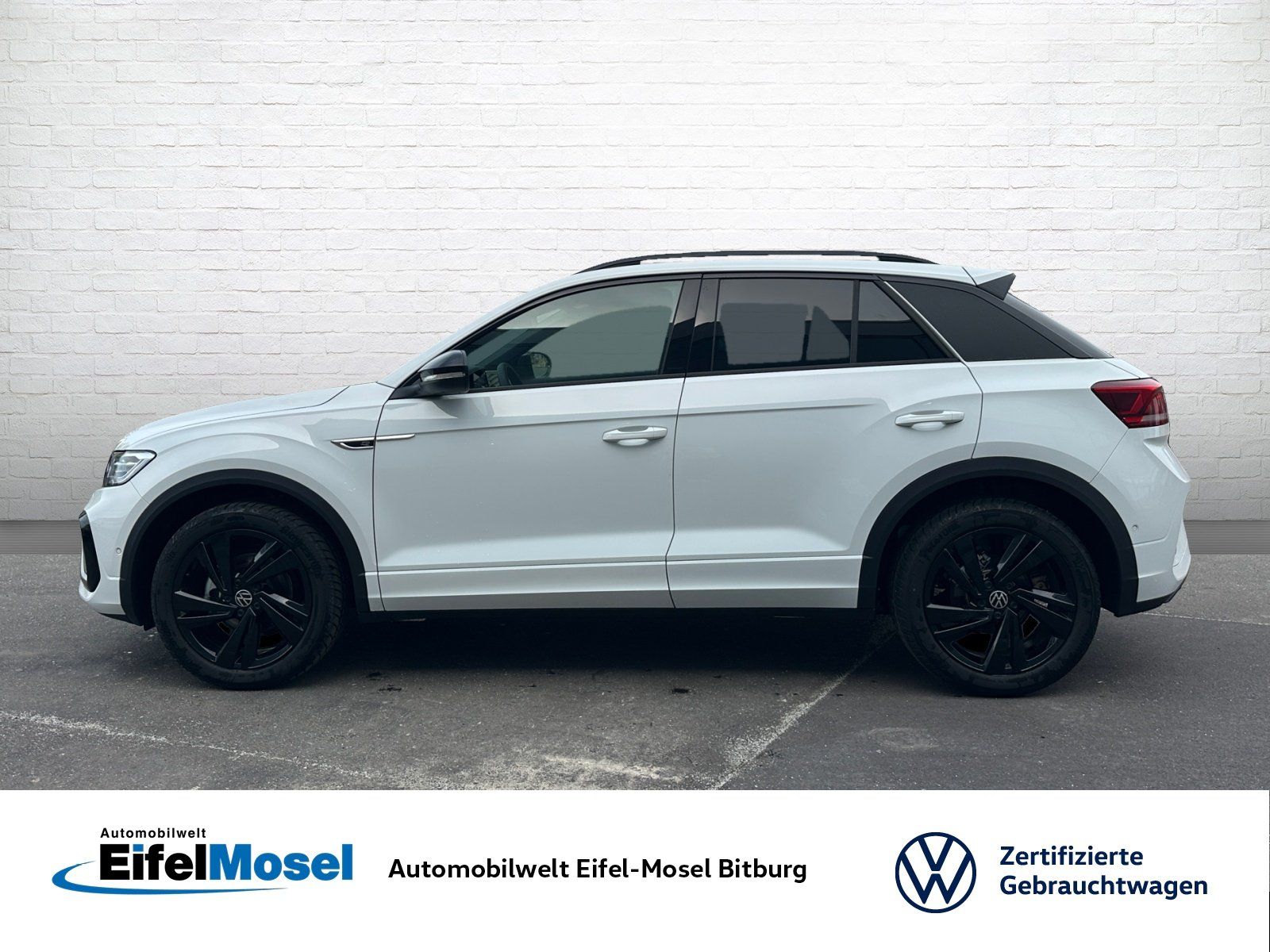 Volkswagen T-Roc R-Line 1.5 l TSI OPF DSG ACC RearView Navi foto 2