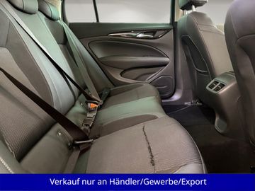 Opel Insignia - 12