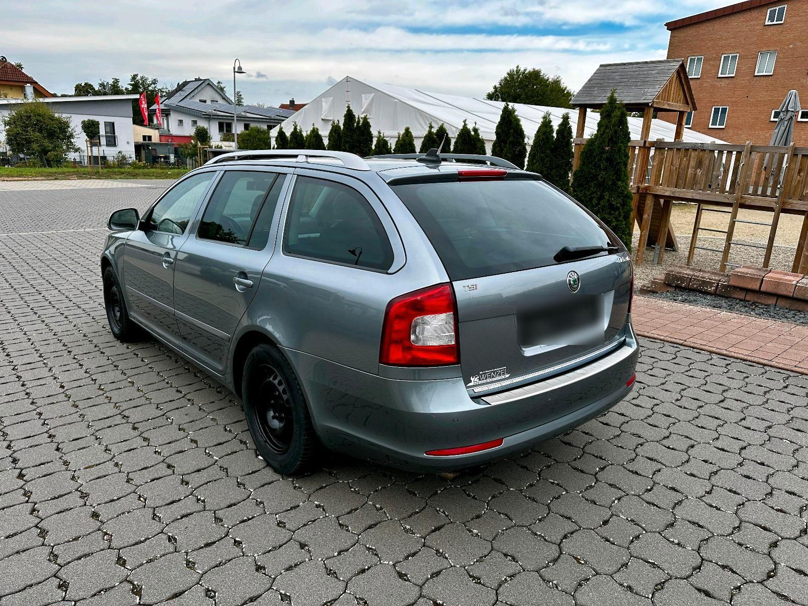 Skoda Octavia 2012 — photo 7