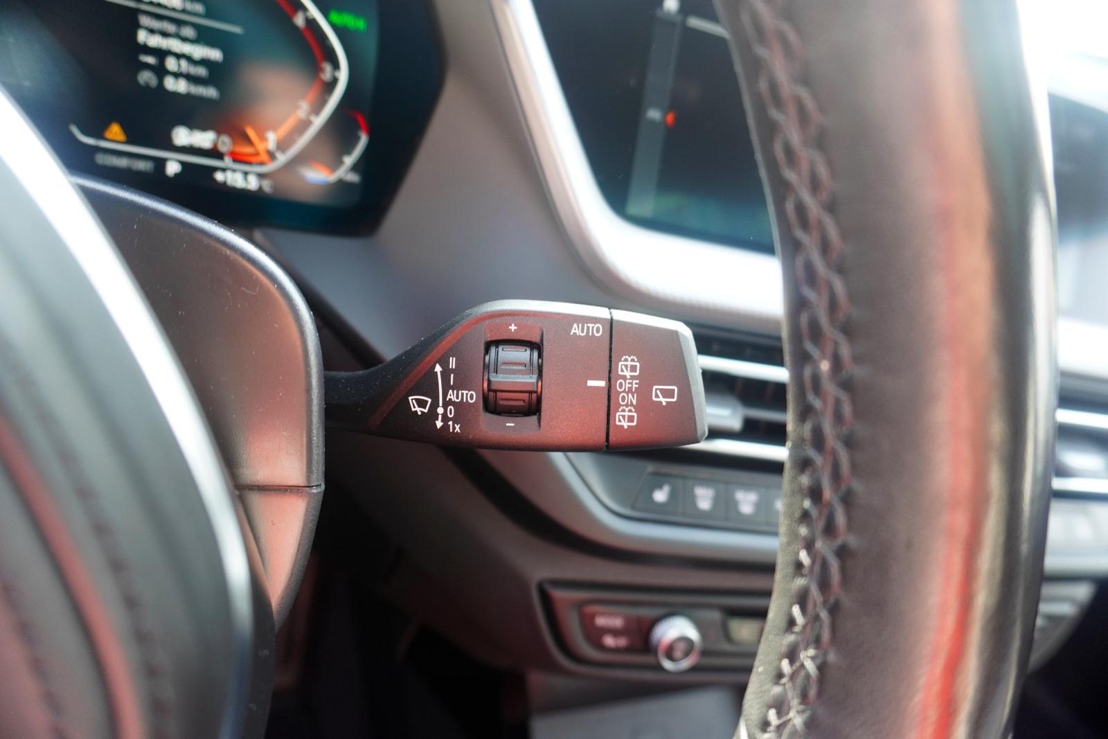 BMW 1 Series i M Sport Aut. LED Navi Sitzheizung Tempomat, миниатюра 17