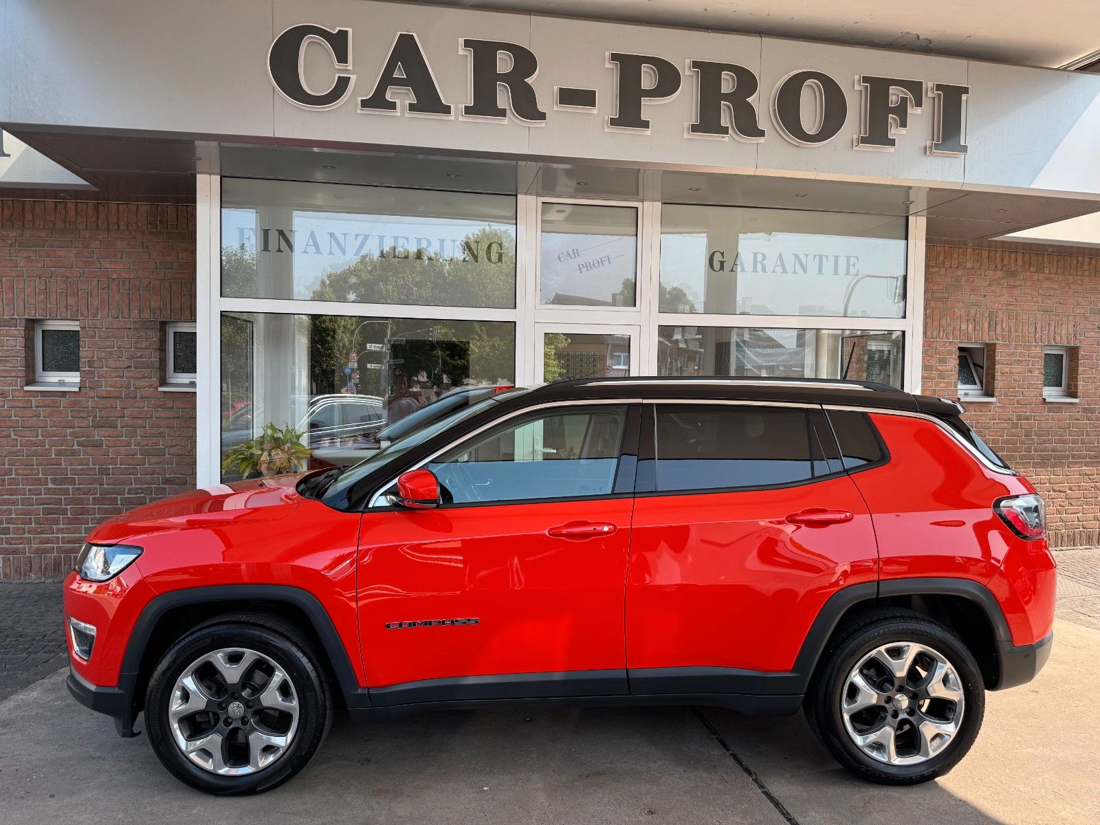 Fahrzeugabbildung Jeep Compass Limited 4WD Autom. Leder/Navi/LED