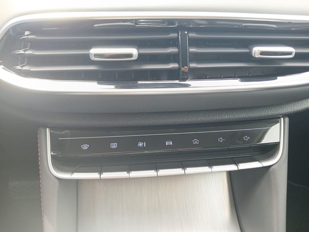 Fahrzeugabbildung MG HS 1.5 Benzin Automatik Comfort *Cam*Shz*NAVI*