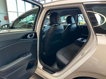 MYAUTOCENTER – Gebraucht- und Jahreswagen mit Werkstattservice in Pfaffenhofen Kia cee'd Sportswagon *Kamera*LED*PDC*