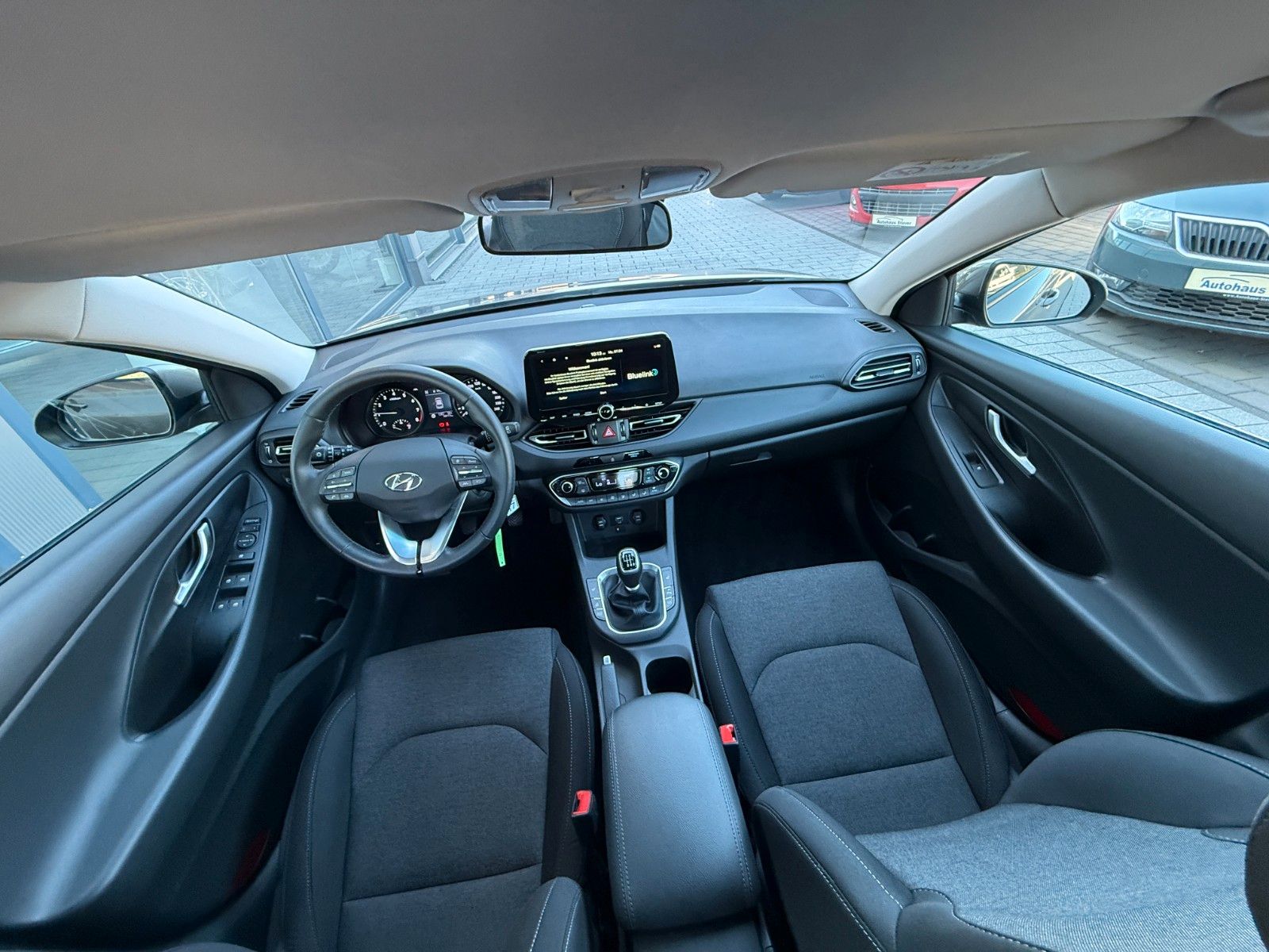 Fahrzeugabbildung Hyundai i30 Trend Mild-Hybrid,Navi,Sitzh.Kamera v+h