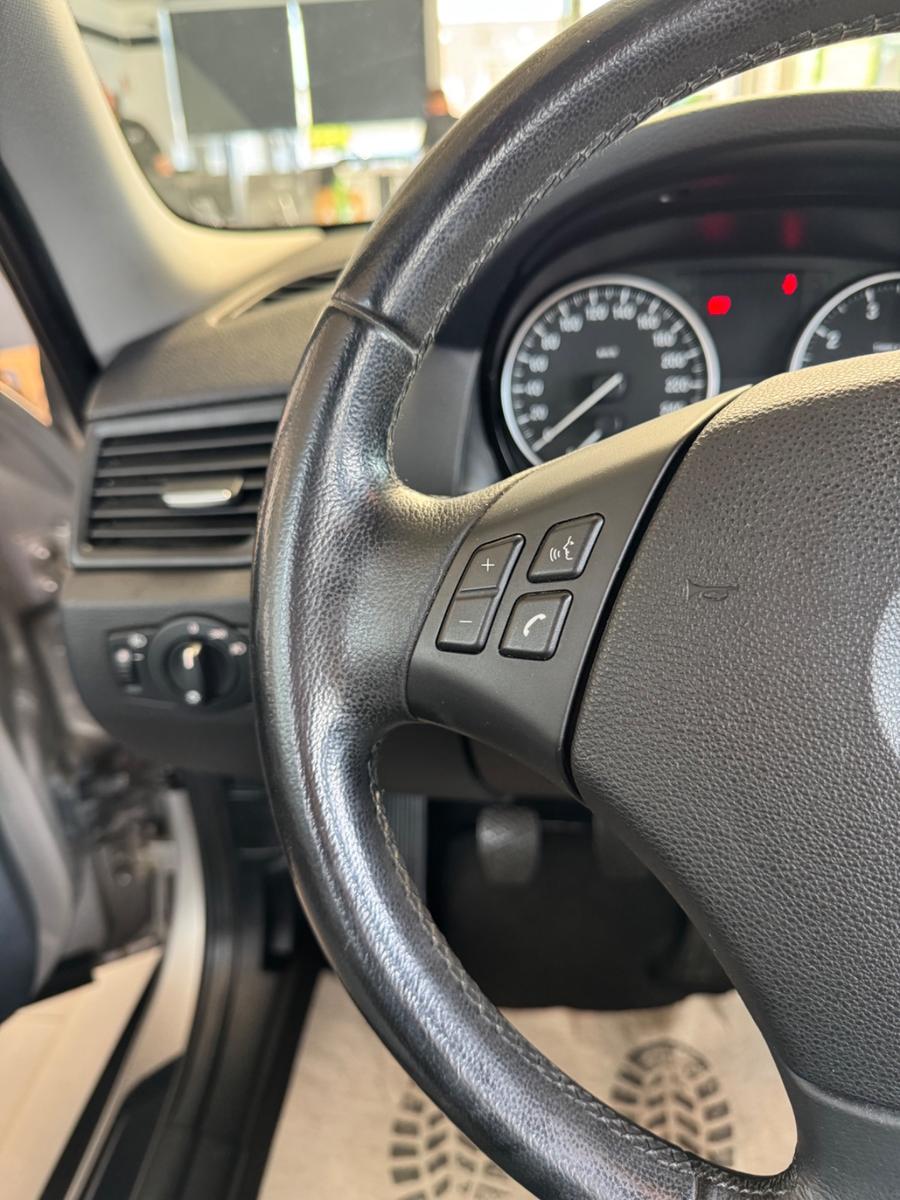 BMW X1 18 i sDrive *Klima*Shzg.*PDC*