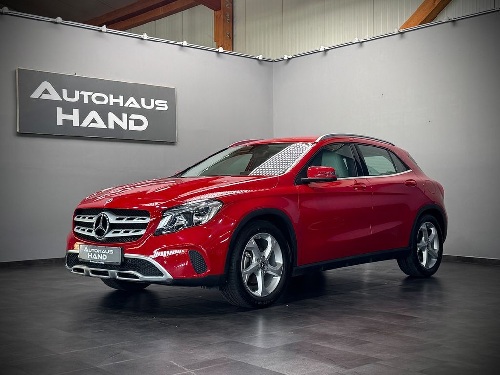 MERCEDES-BENZ GLA 200