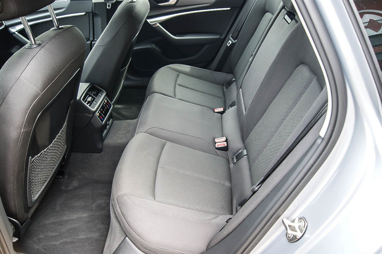 Fahrzeugabbildung Audi A6 Avant 35 TDI S-tronic NAVIGATION VIRTUAL LED