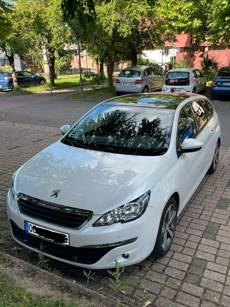 Peugeot 308, 2015